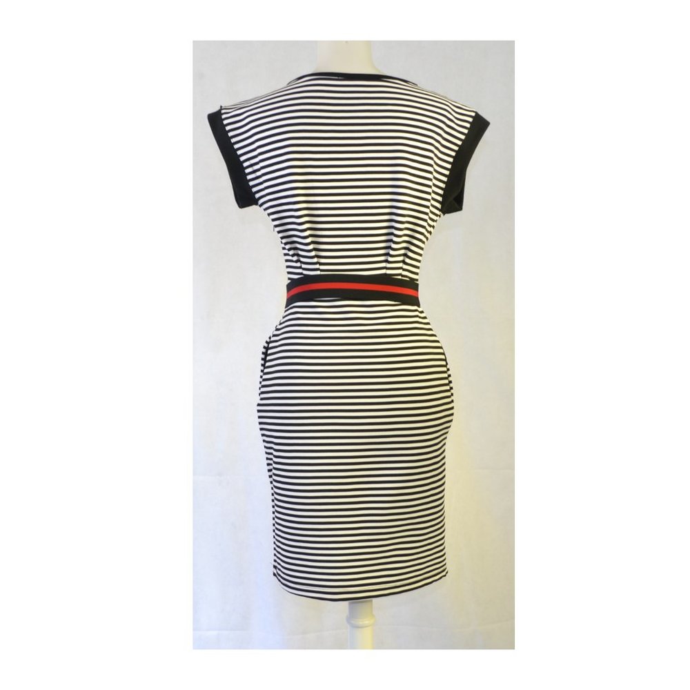 Seeing Stripes - Picture 4 of 4